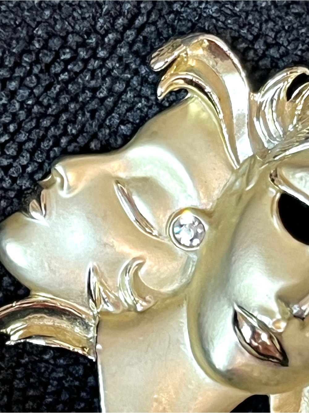 Vintage Art Deco Gold Tone Dual Face Mask Brooch Pin Rhinestone - Picture 3 of 6